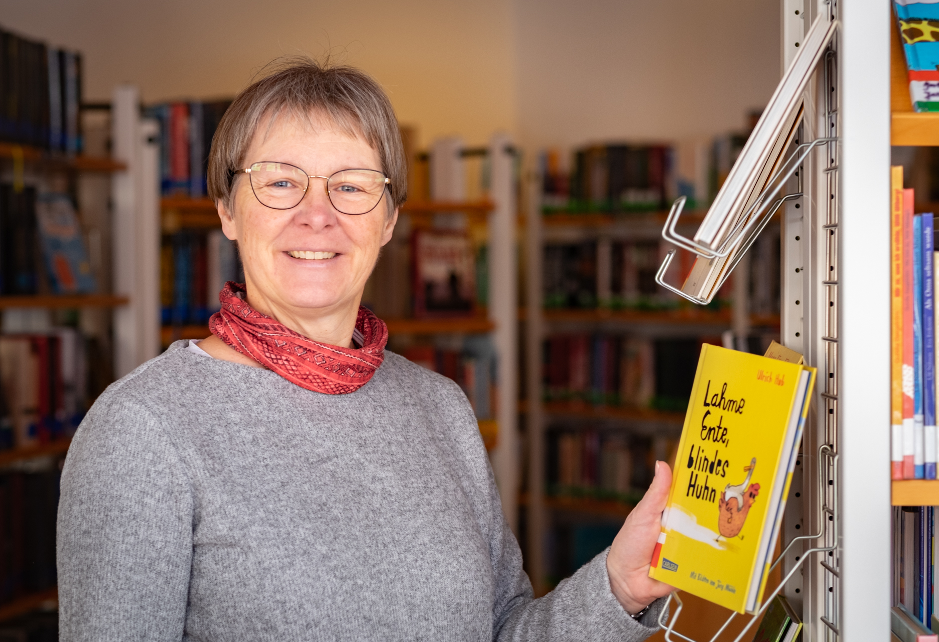 Claudia Lisse aus dem Büchereiteam